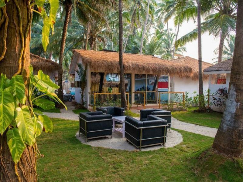 Oyo 10143 Tahira Beach Resort Mandrem Exterior photo