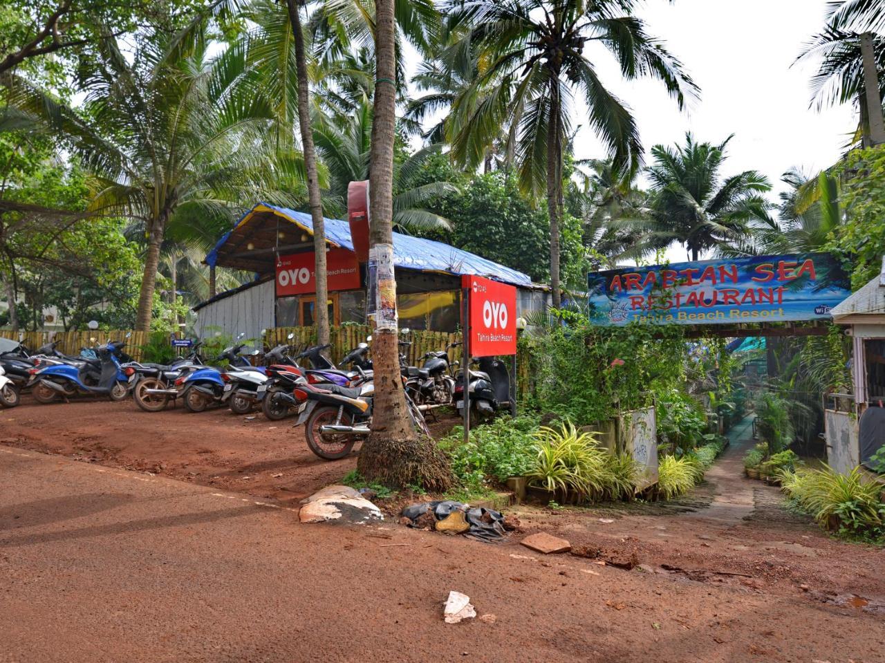 Oyo 10143 Tahira Beach Resort Mandrem Exterior photo